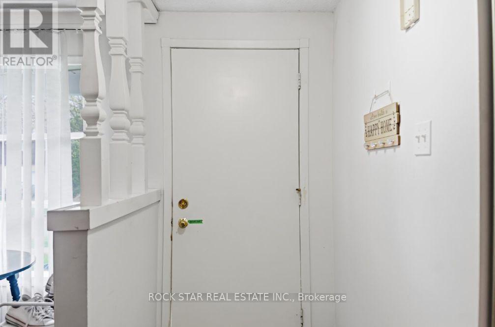 402 MIDWOOD CRESCENT - 6