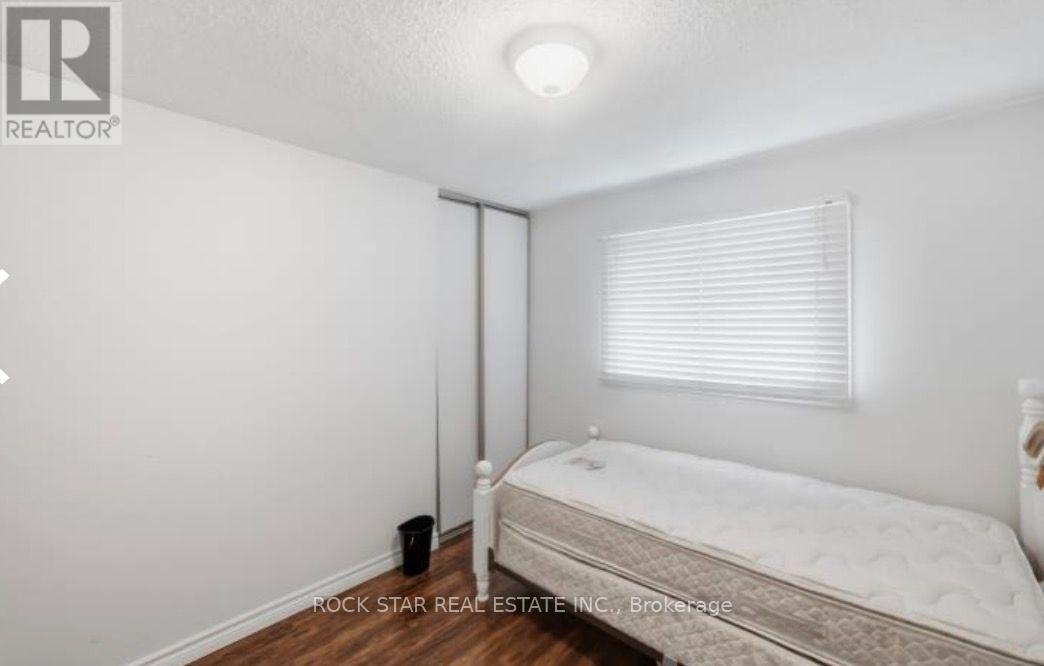 402 MIDWOOD CRESCENT - 14