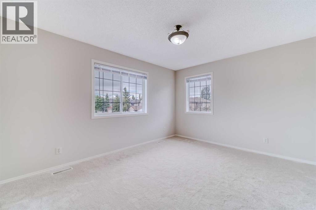 130 Somerglen Way SW - 30
