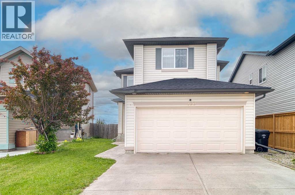 130 Somerglen Way SW - 4