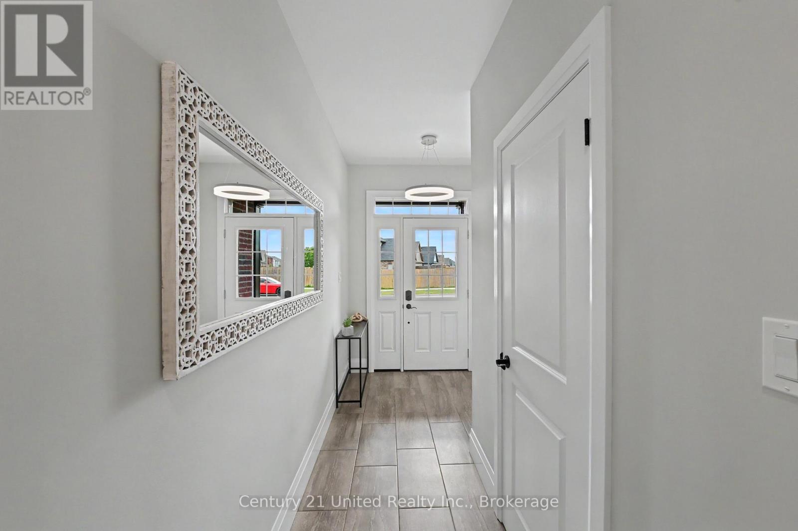 606 SETTLERS RIDGE - 3
