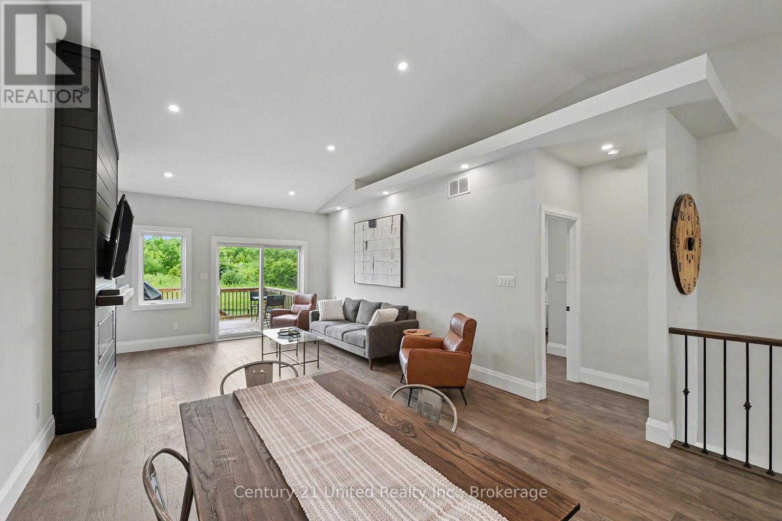 606 SETTLERS RIDGE - 8