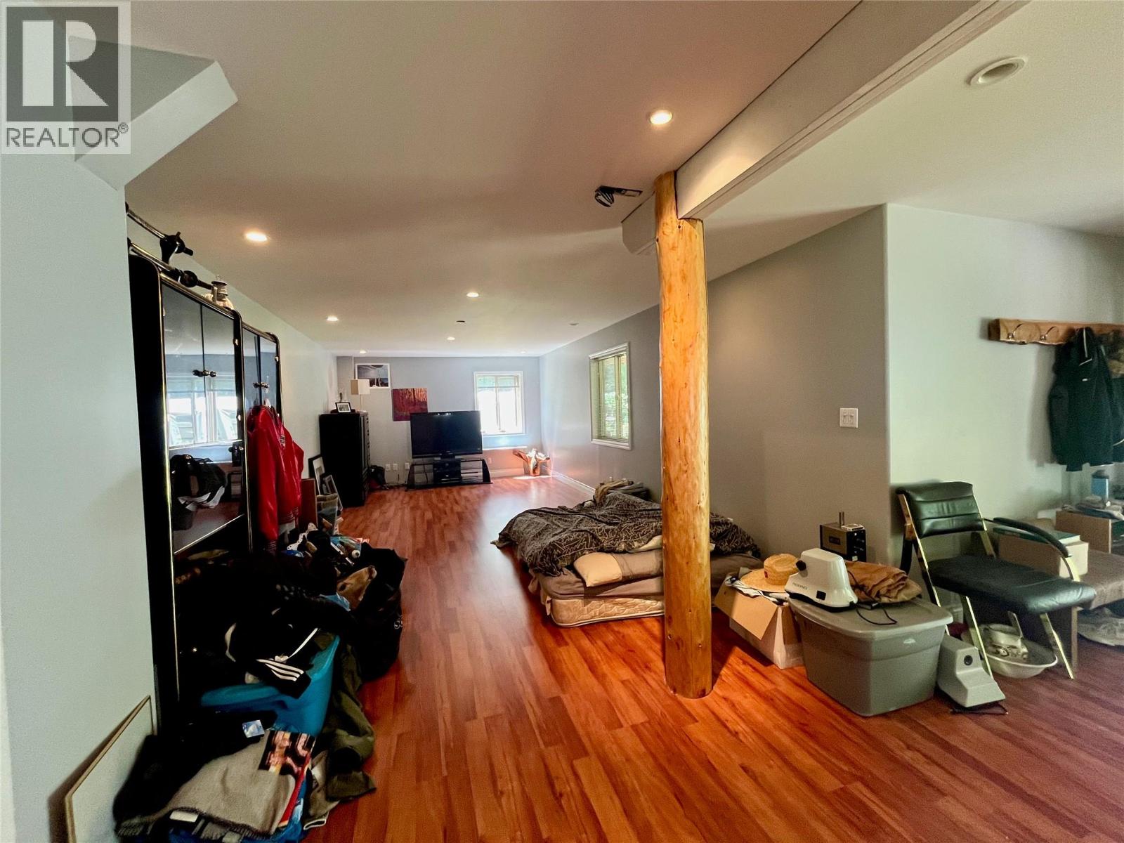 7475 6 Highway - 25
