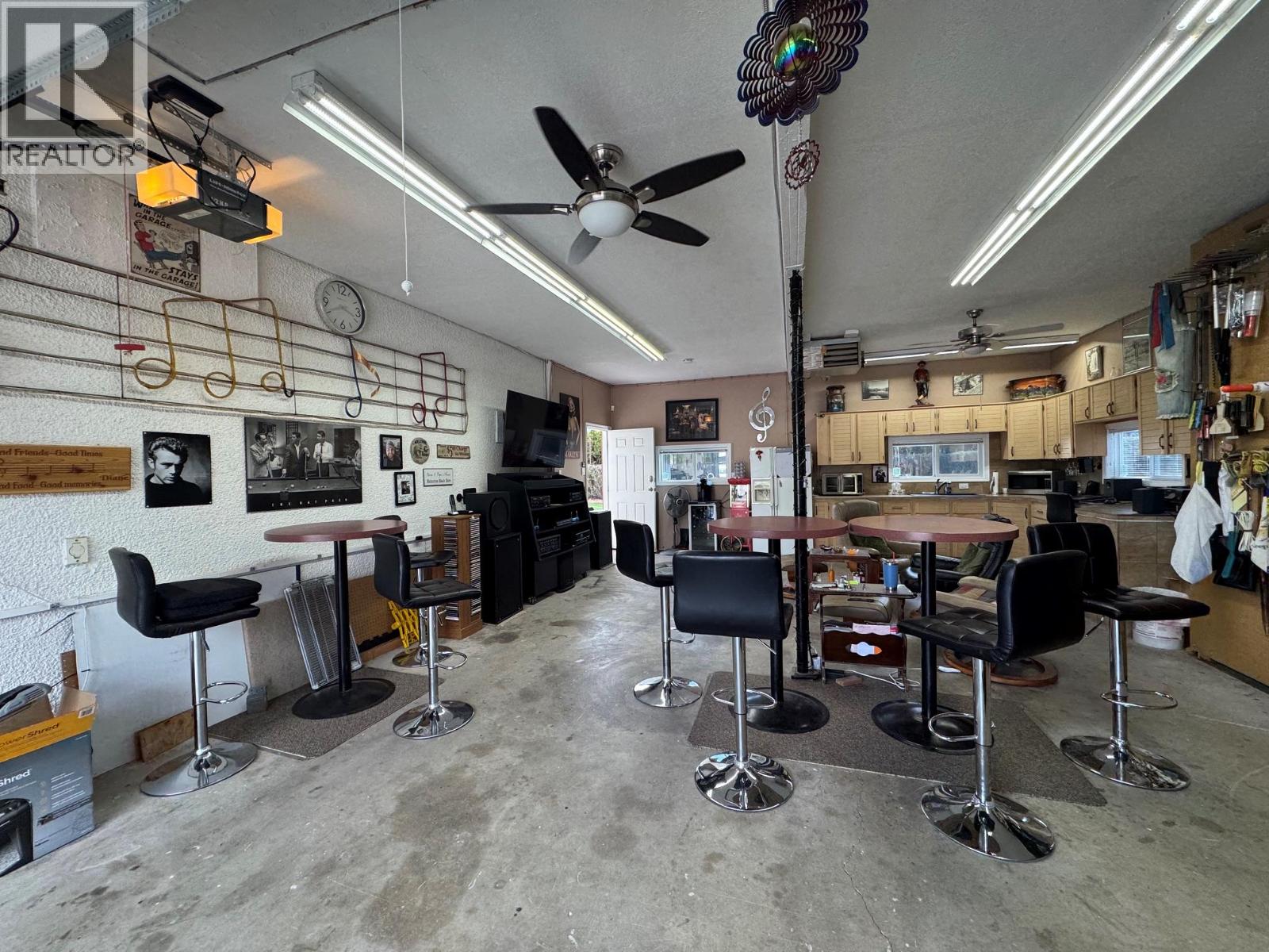 2176 Merritt Avenue - 29