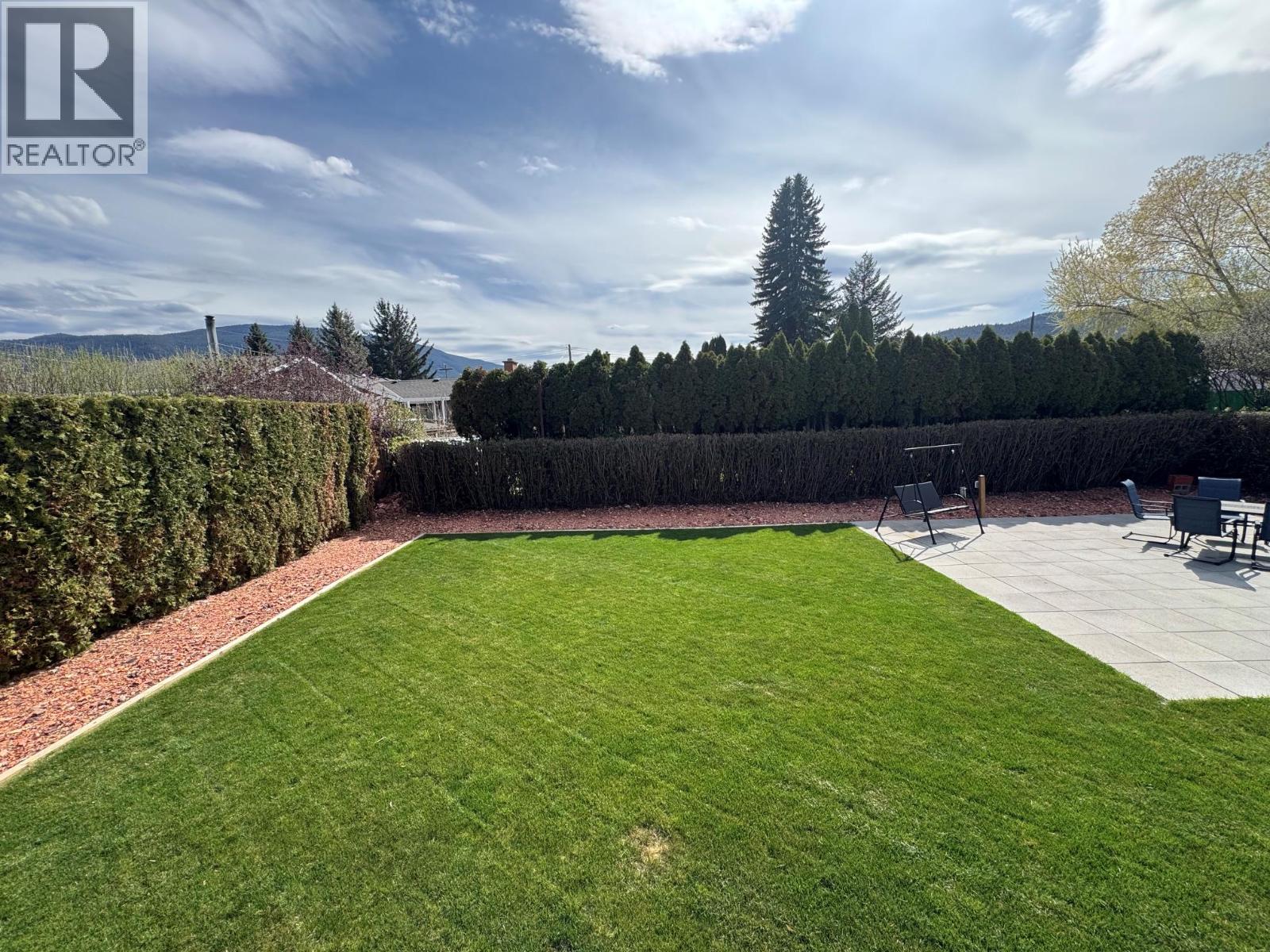 2176 Merritt Avenue - 25