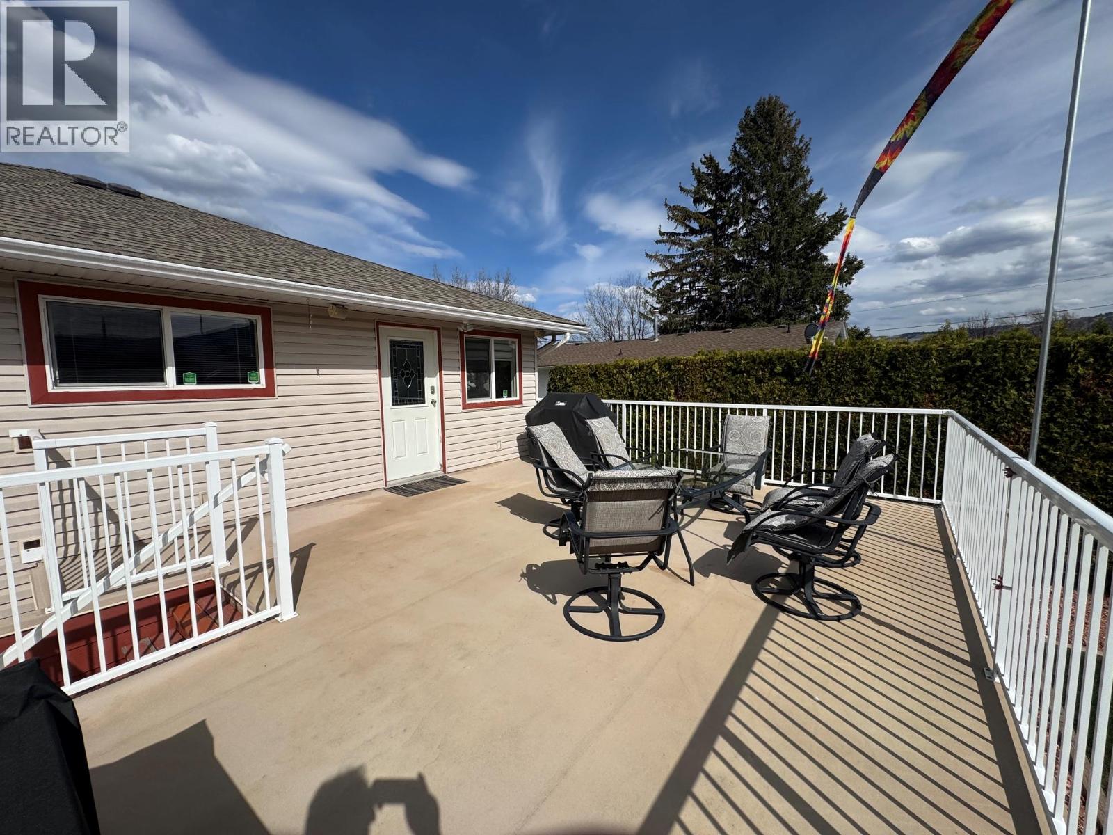 2176 Merritt Avenue - 26