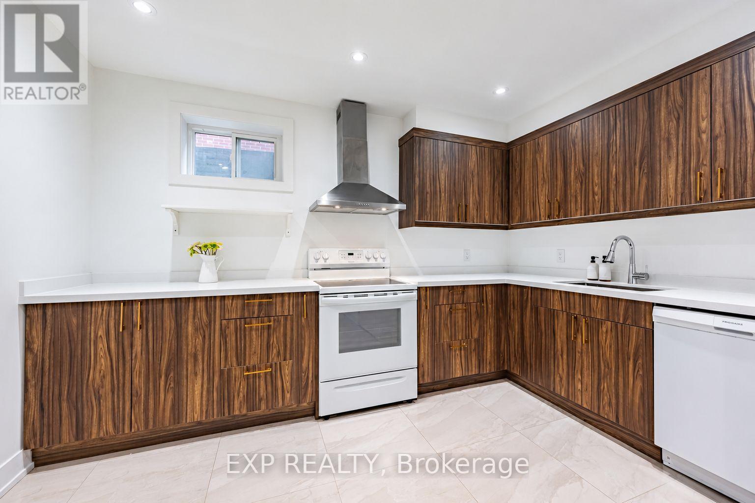 16 WAINWRIGHT AVENUE - Image 30