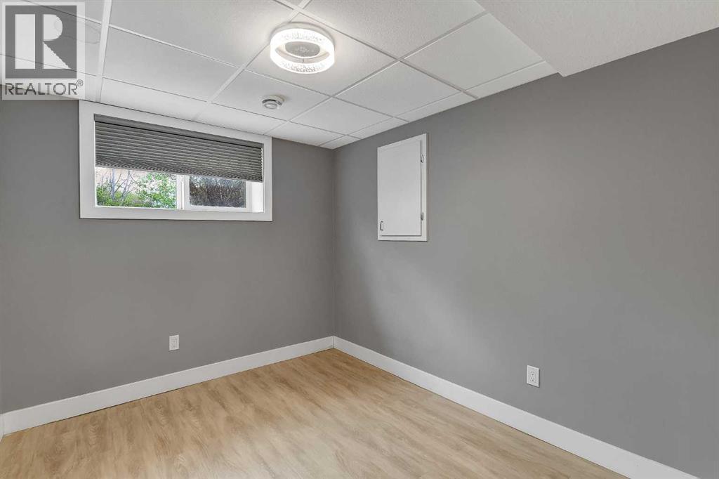 730049 Range Road 51 - 25