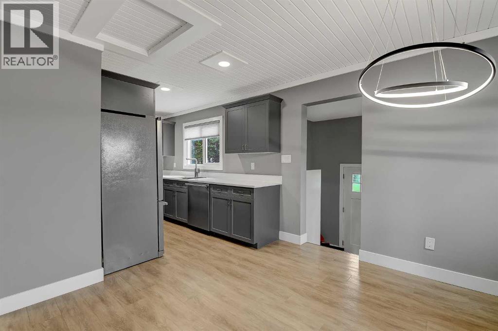 730049 Range Road 51 - 6