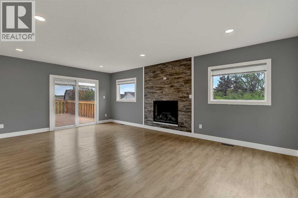 730049 Range Road 51 - 15
