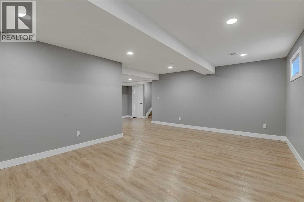 730049 Range Road 51 - 18