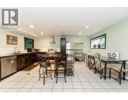 1548 Parkway Boulevard, Coquitlam, BC V3E2Y5 Photo 35