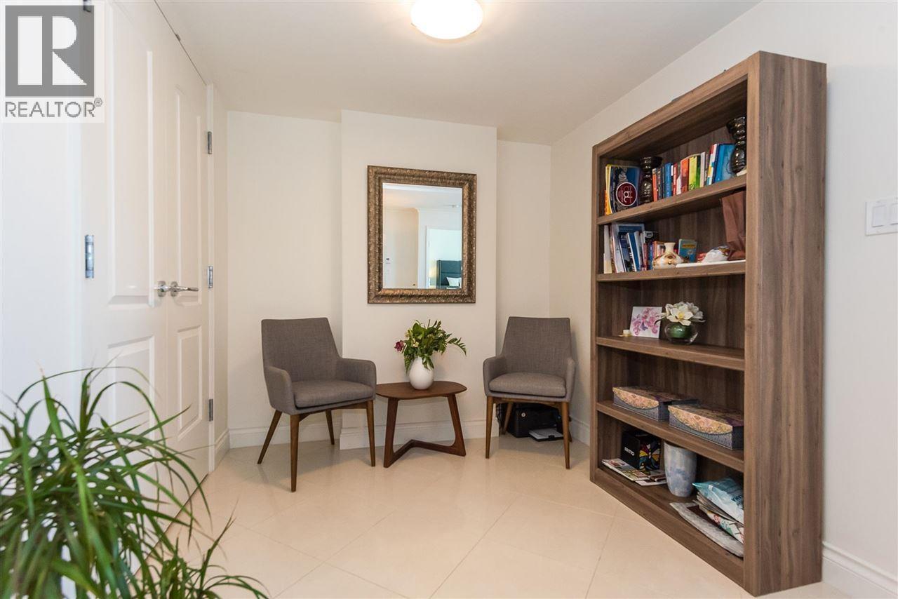1003 133 E ESPLANADE, North Vancouver