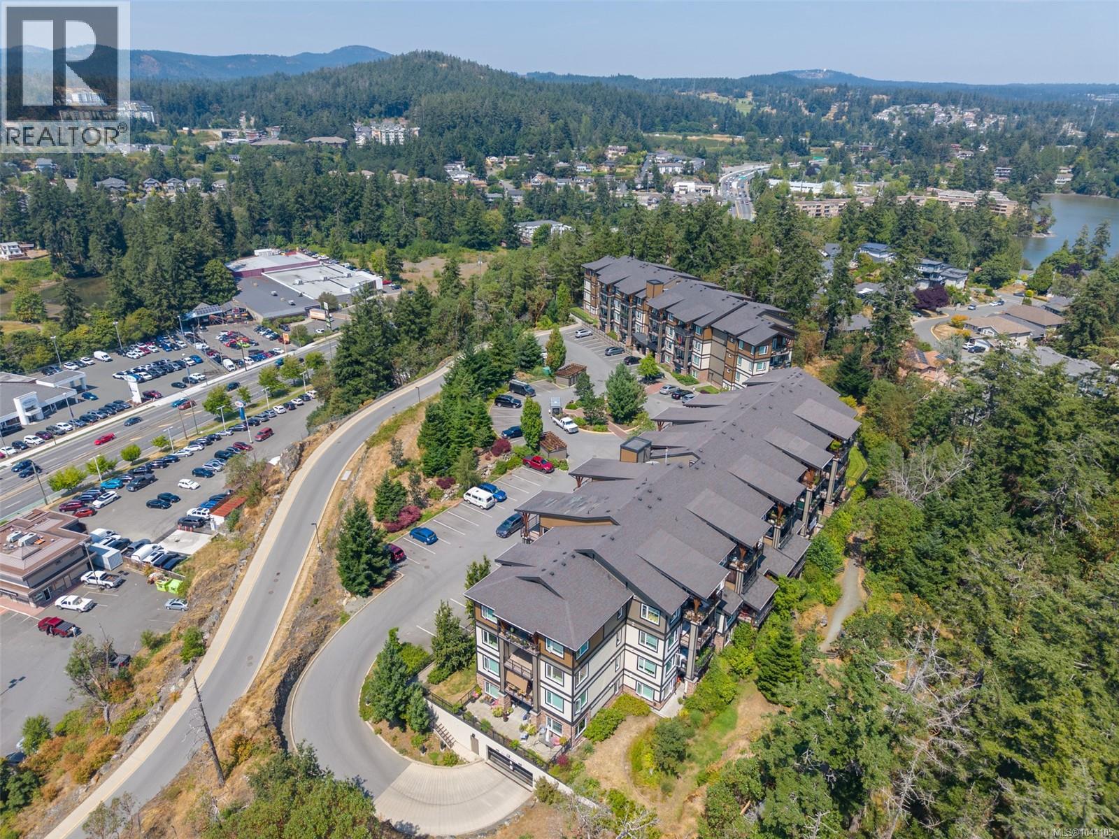 #303 286 Wilfert Rd - 59