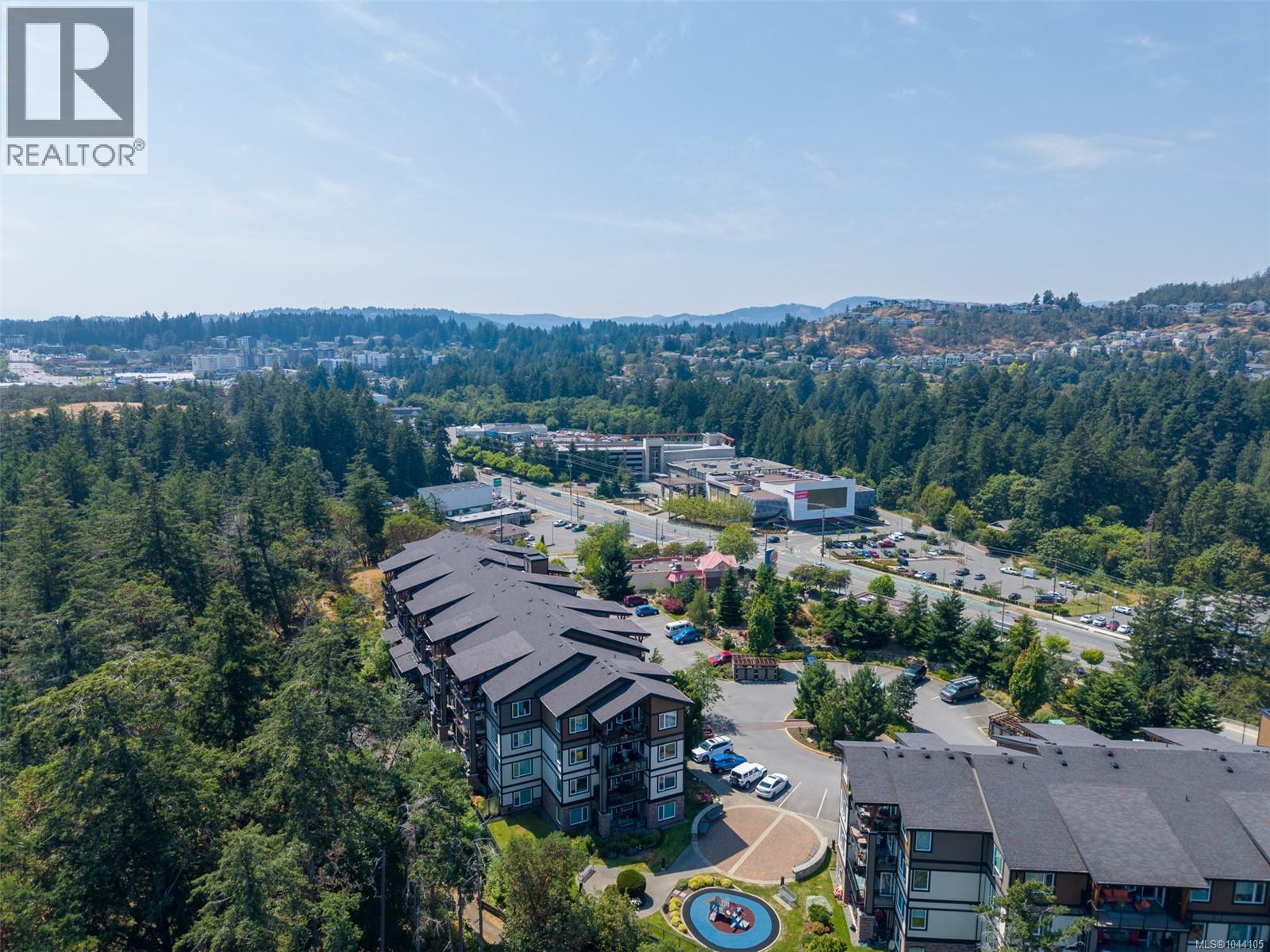 #303 286 Wilfert Rd - 57