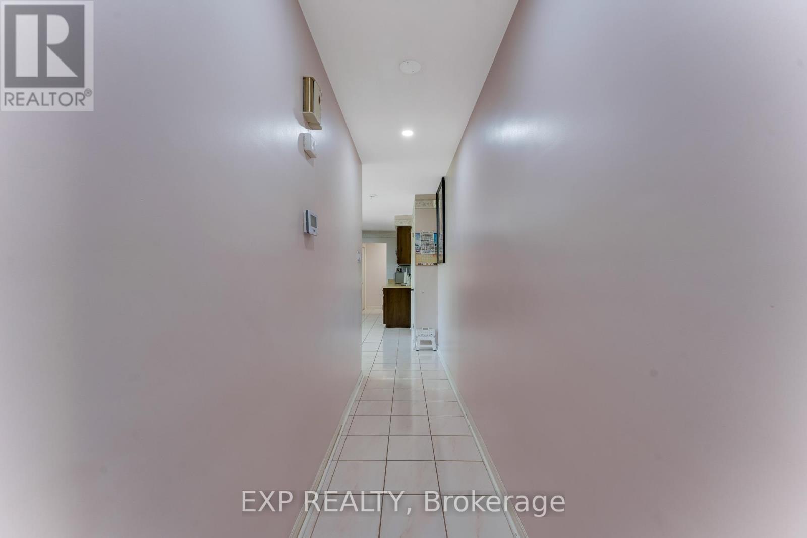 2047 HAMILTON ROAD - 26