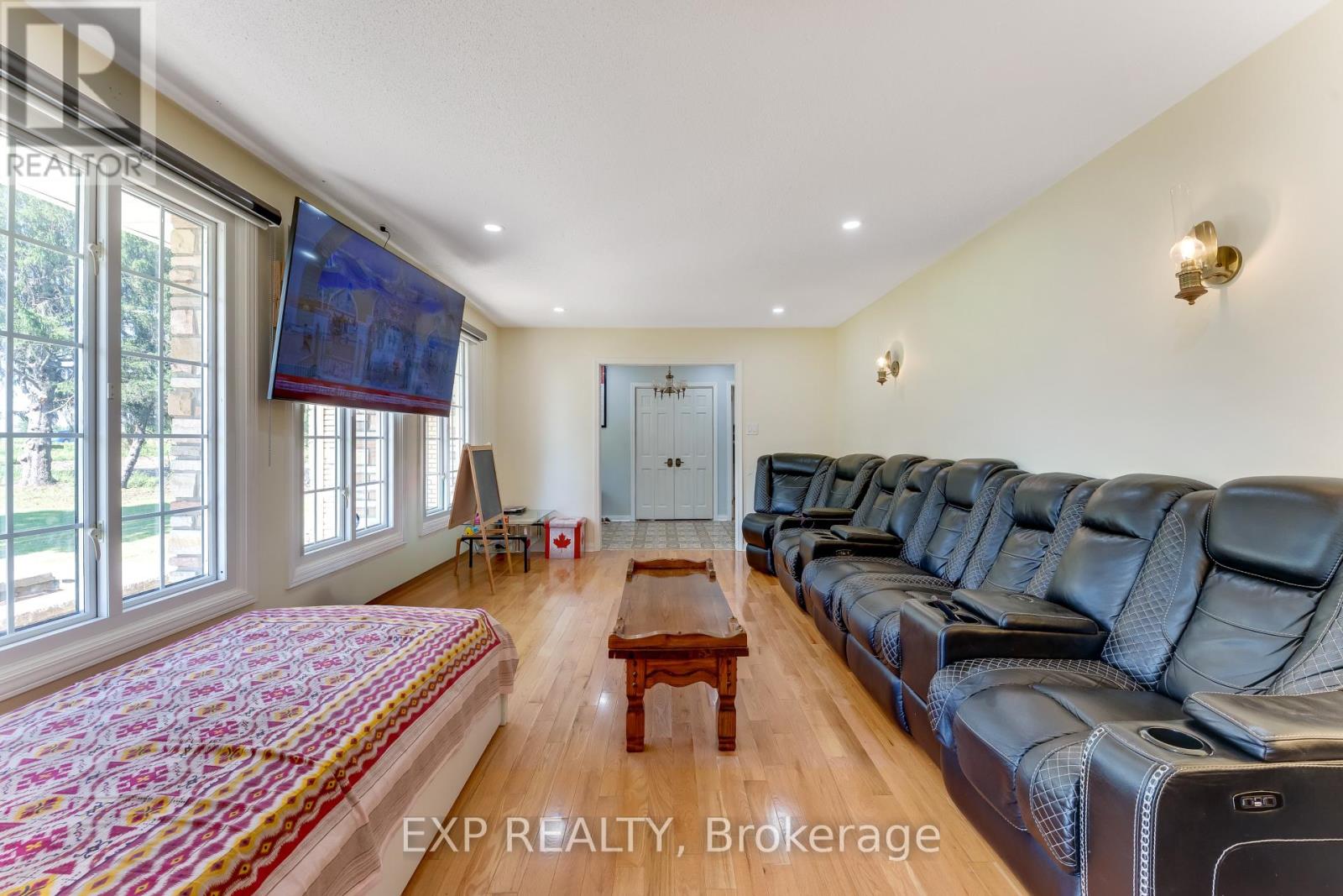 2047 HAMILTON ROAD - 29