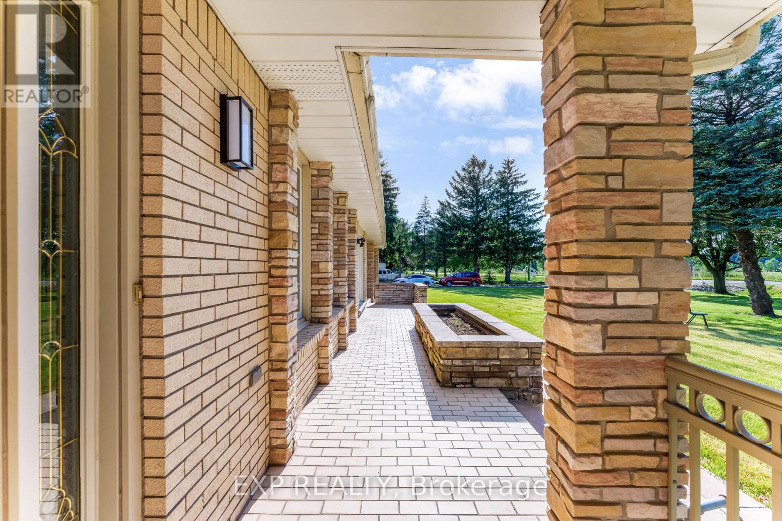 2047 HAMILTON ROAD - 3
