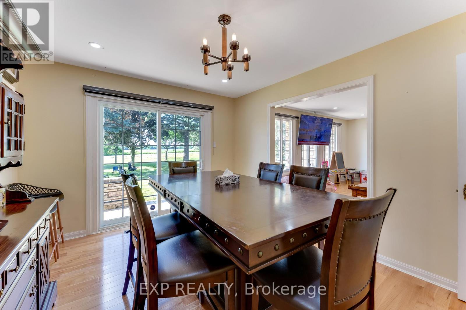 2047 HAMILTON ROAD - 31