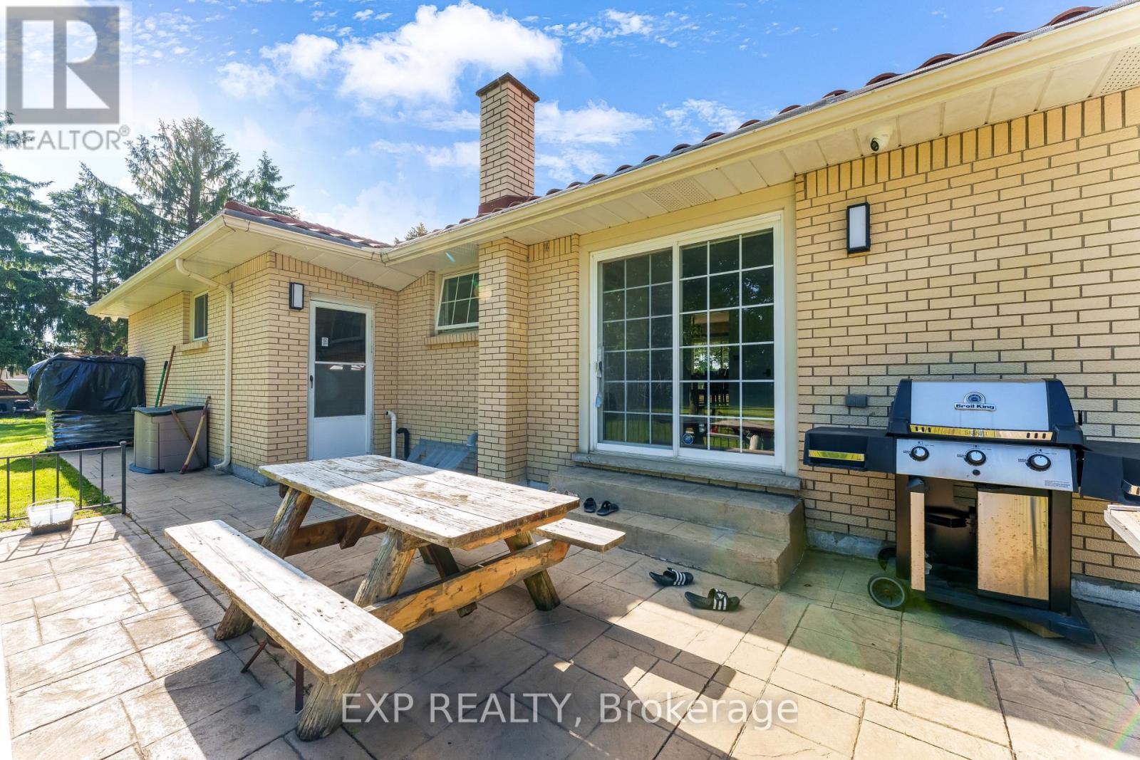 2047 HAMILTON ROAD - 8