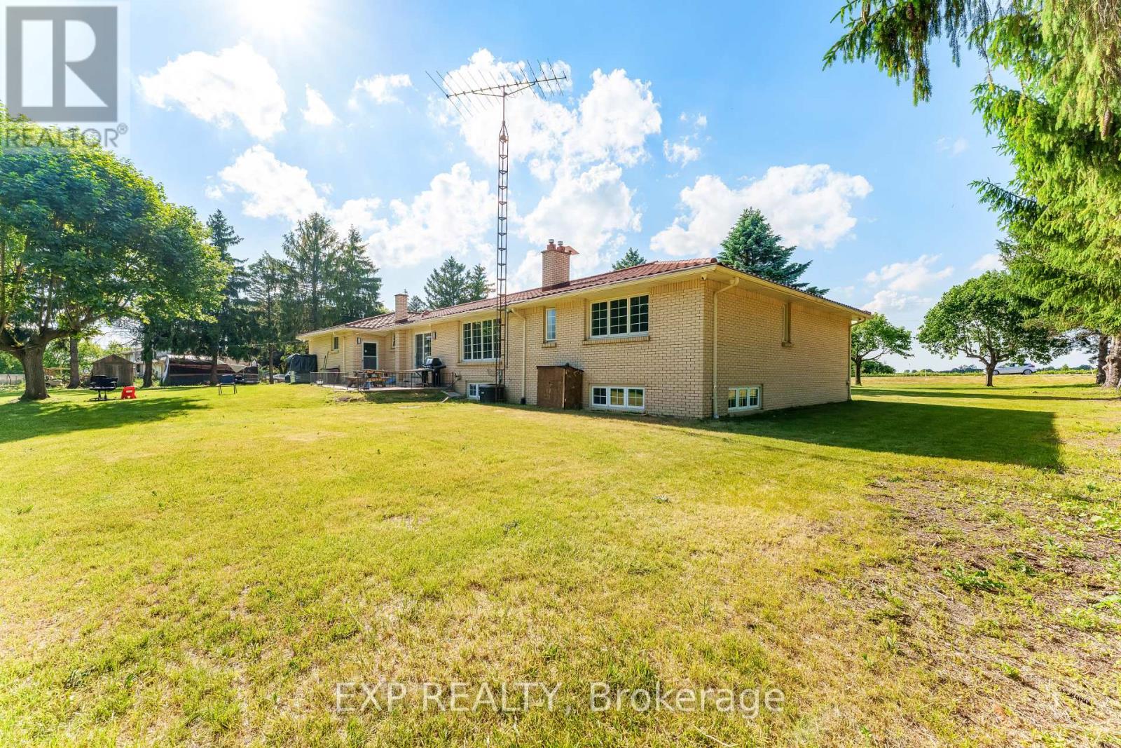 2047 HAMILTON ROAD - 9