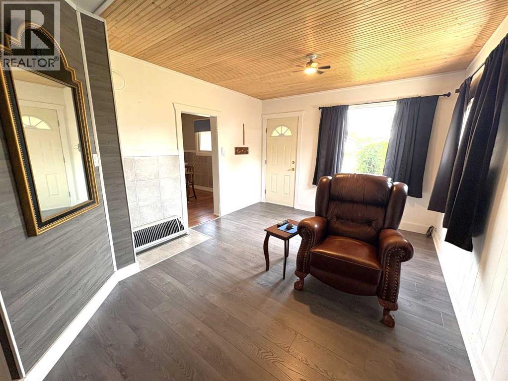 109 Brownlee Street - 11