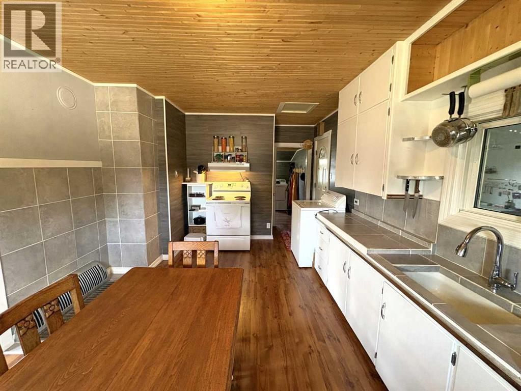 109 Brownlee Street - 18