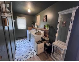 5415 W 53 Avenue, Fort Nelson, BC V0C1R0 Photo 17