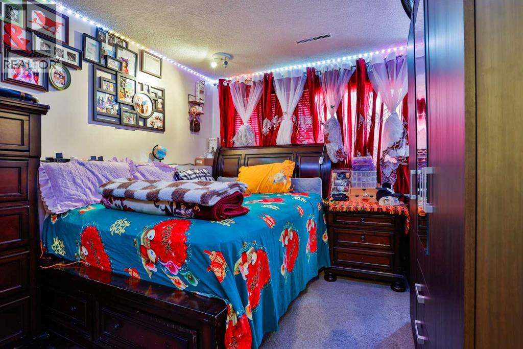 1717 St Edward Boulevard N - 11