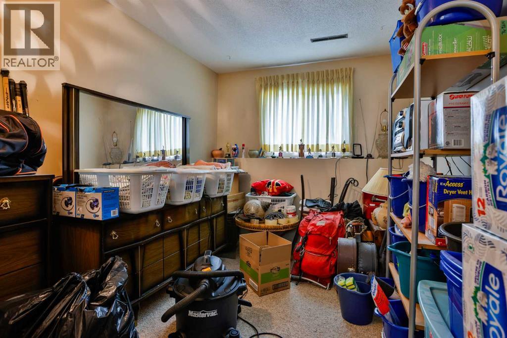 1717 St Edward Boulevard N - 8