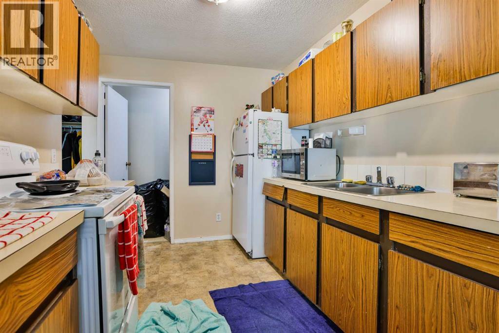 1717 St Edward Boulevard N - 5