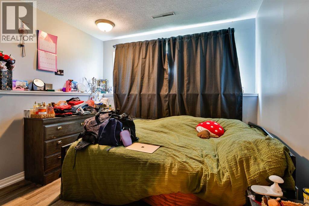 1717 St Edward Boulevard N - 28