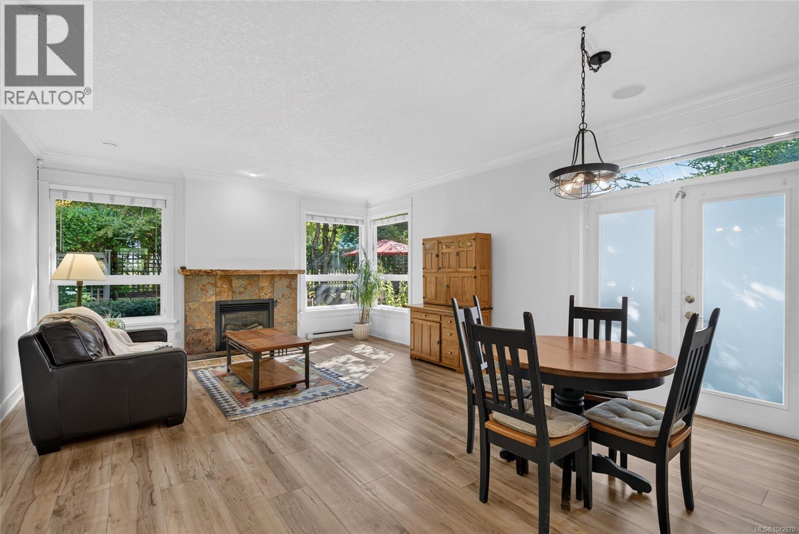 #5A 7250 West Saanich Rd - 11