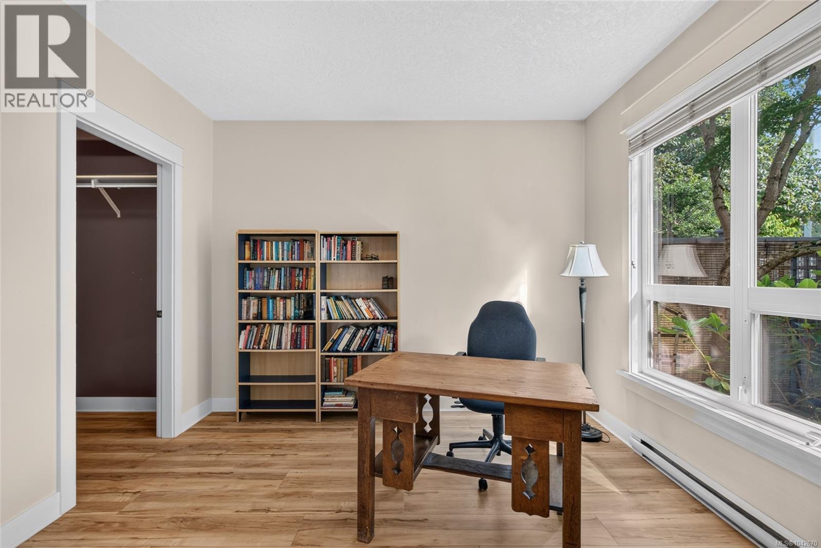 #5A 7250 West Saanich Rd - 18