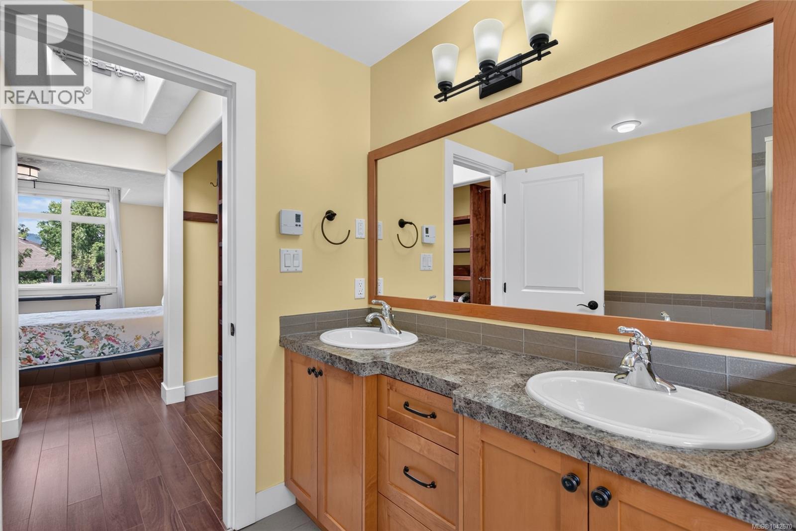 #5A 7250 West Saanich Rd - 21