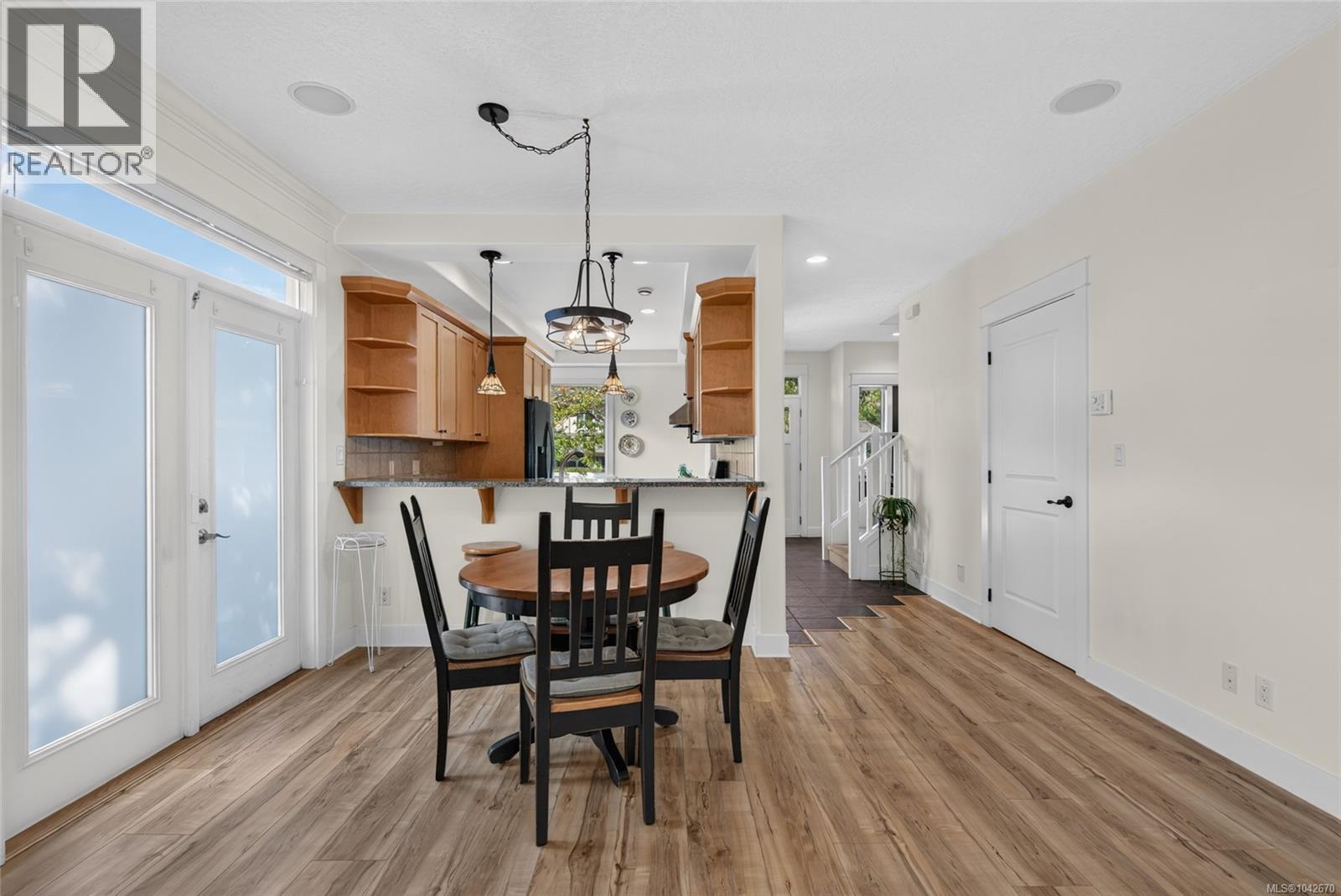 #5A 7250 West Saanich Rd - 5