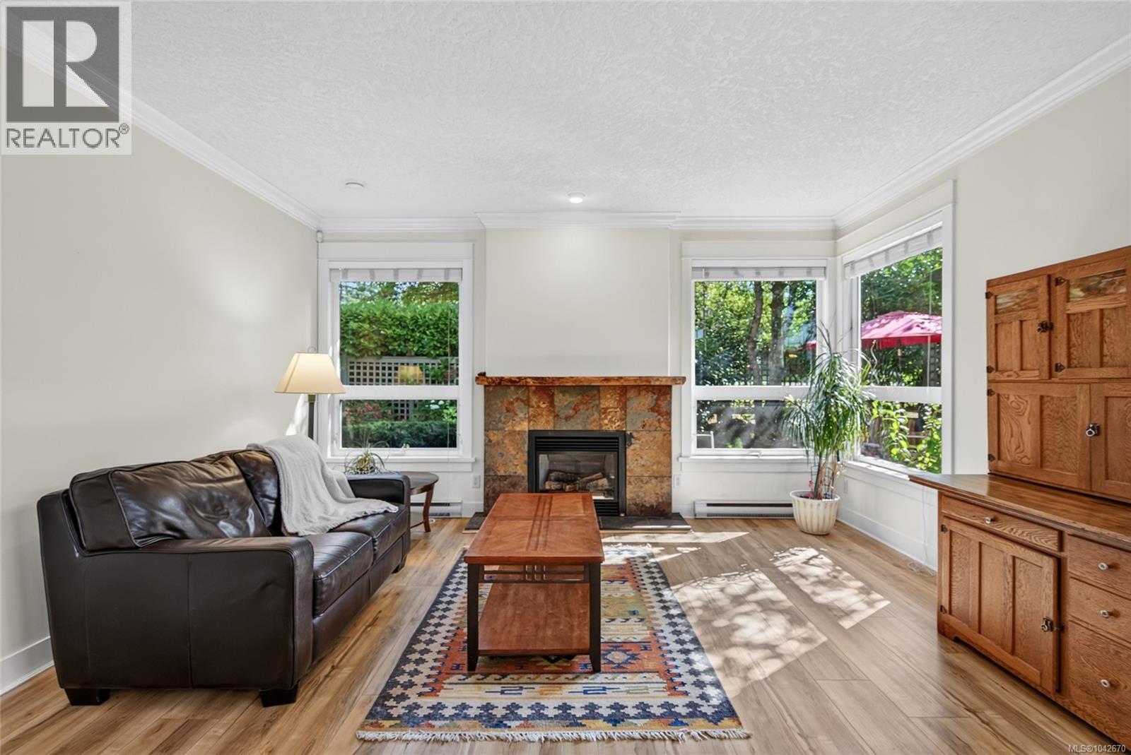 #5A 7250 West Saanich Rd - 6