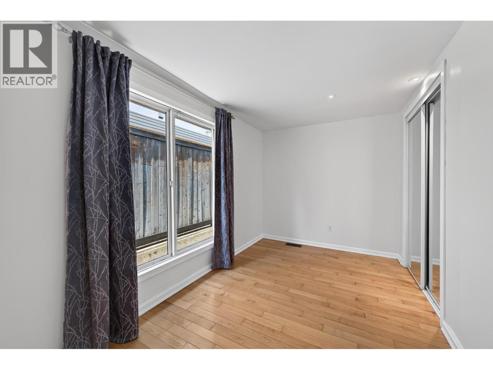 501 MacKenzie Avenue - 20