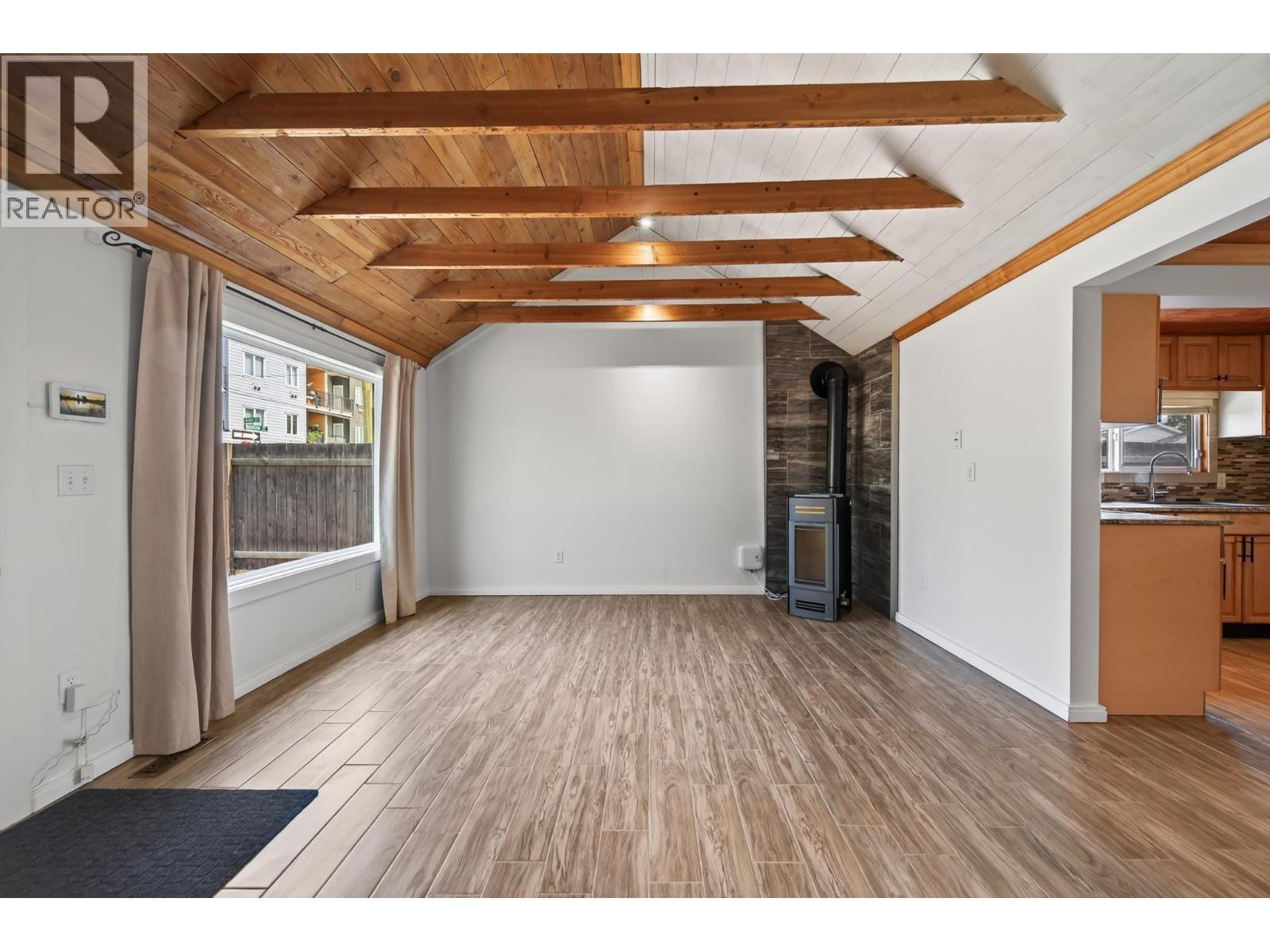 501 MacKenzie Avenue - 5
