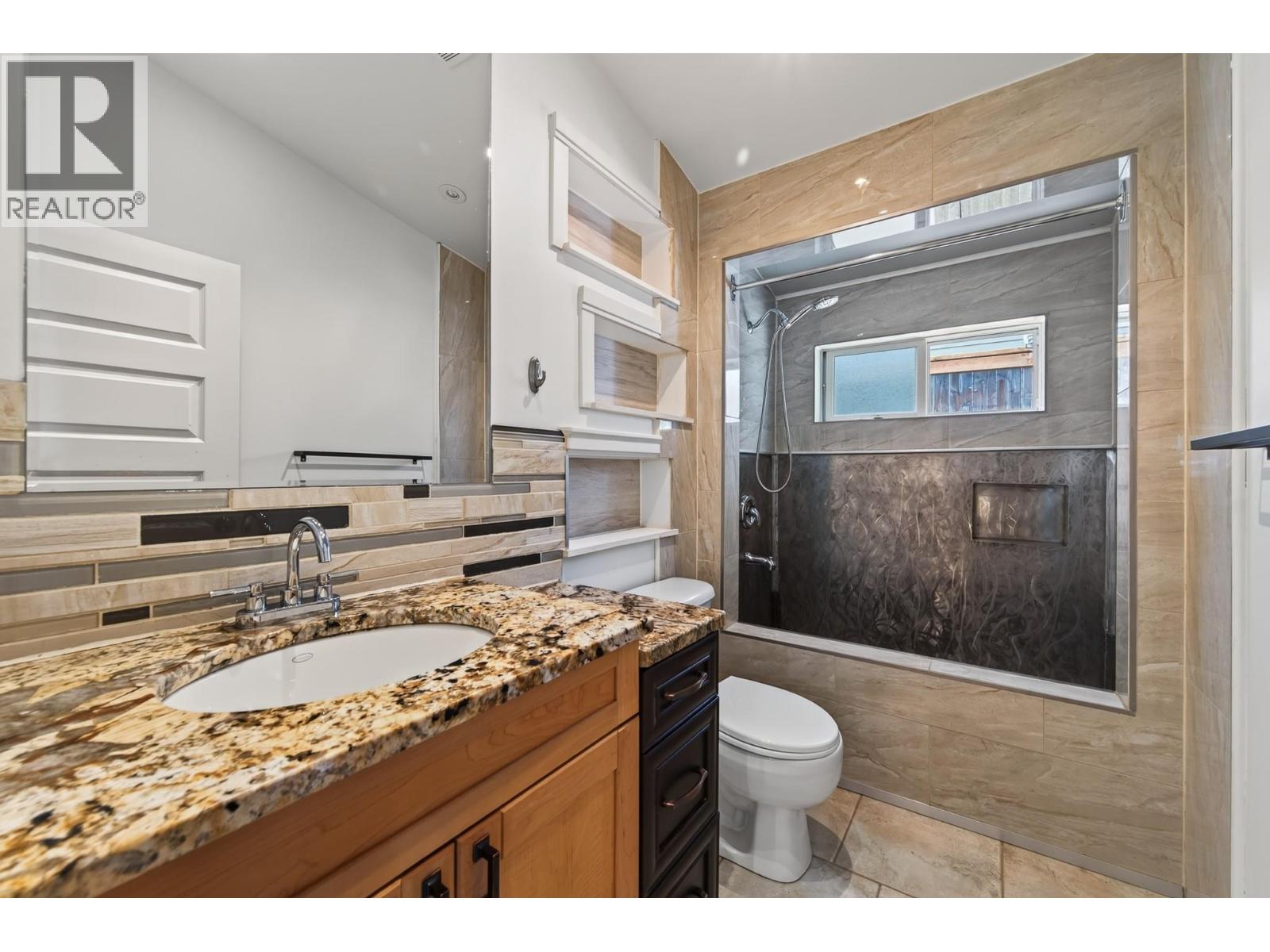 501 MacKenzie Avenue - 6