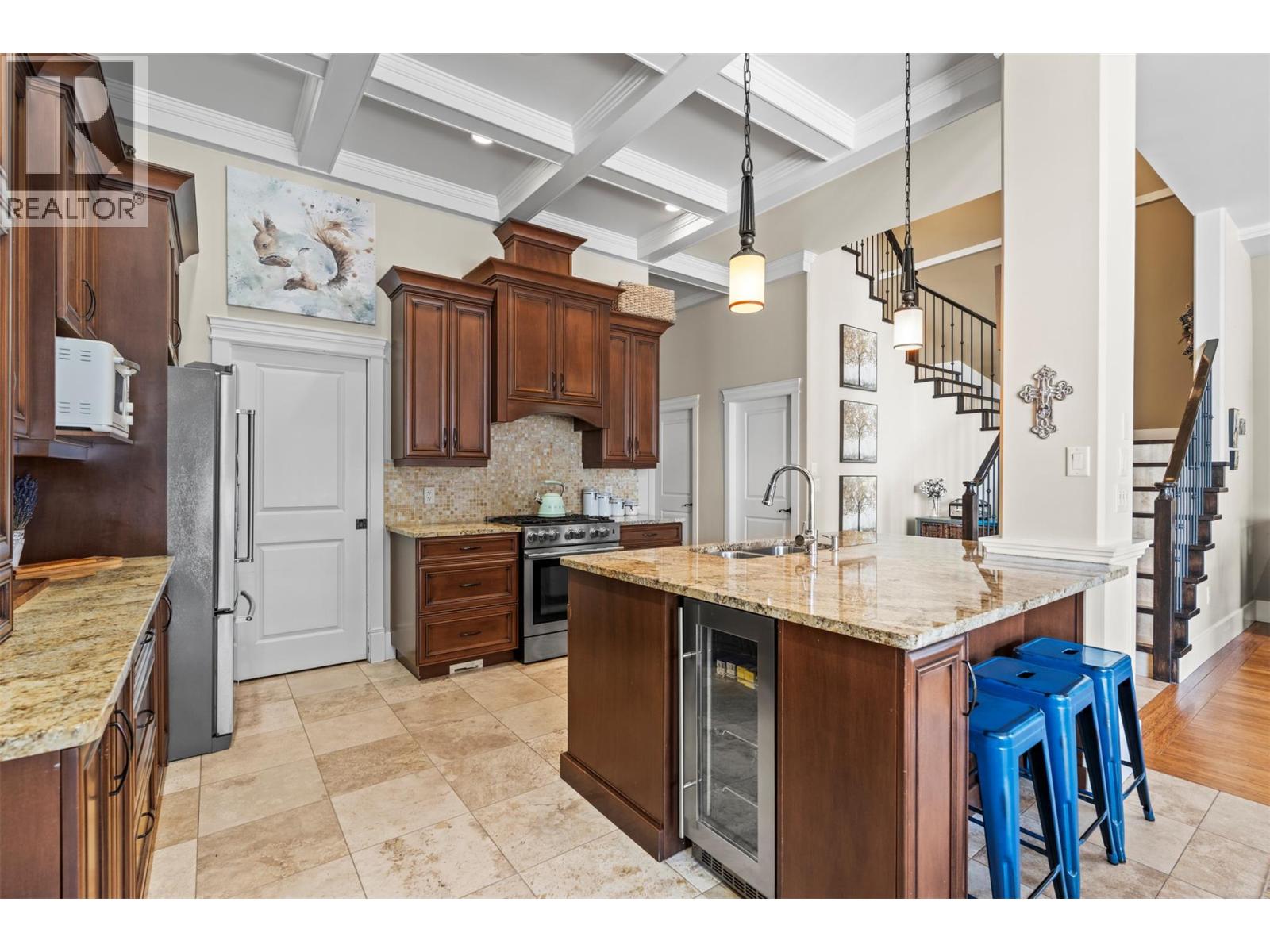 8049 Okanagan Landing Road - 19