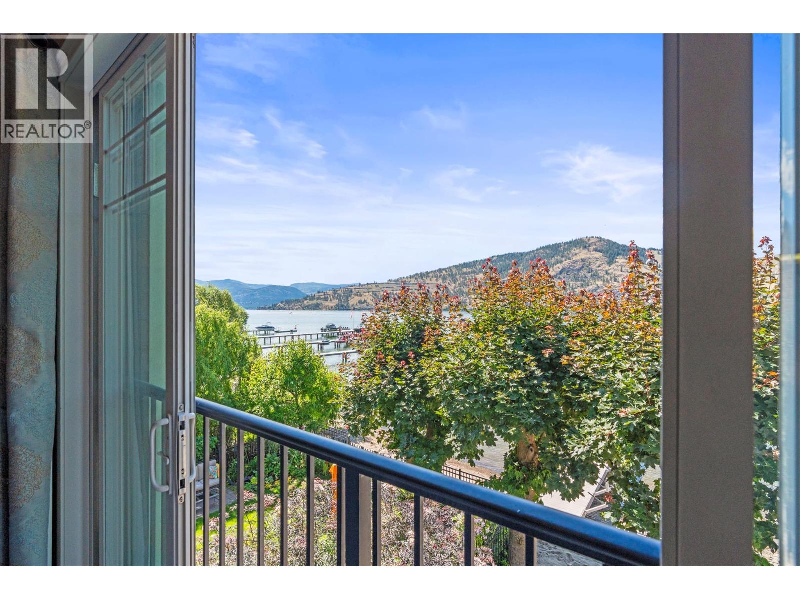 8049 Okanagan Landing Road - 33