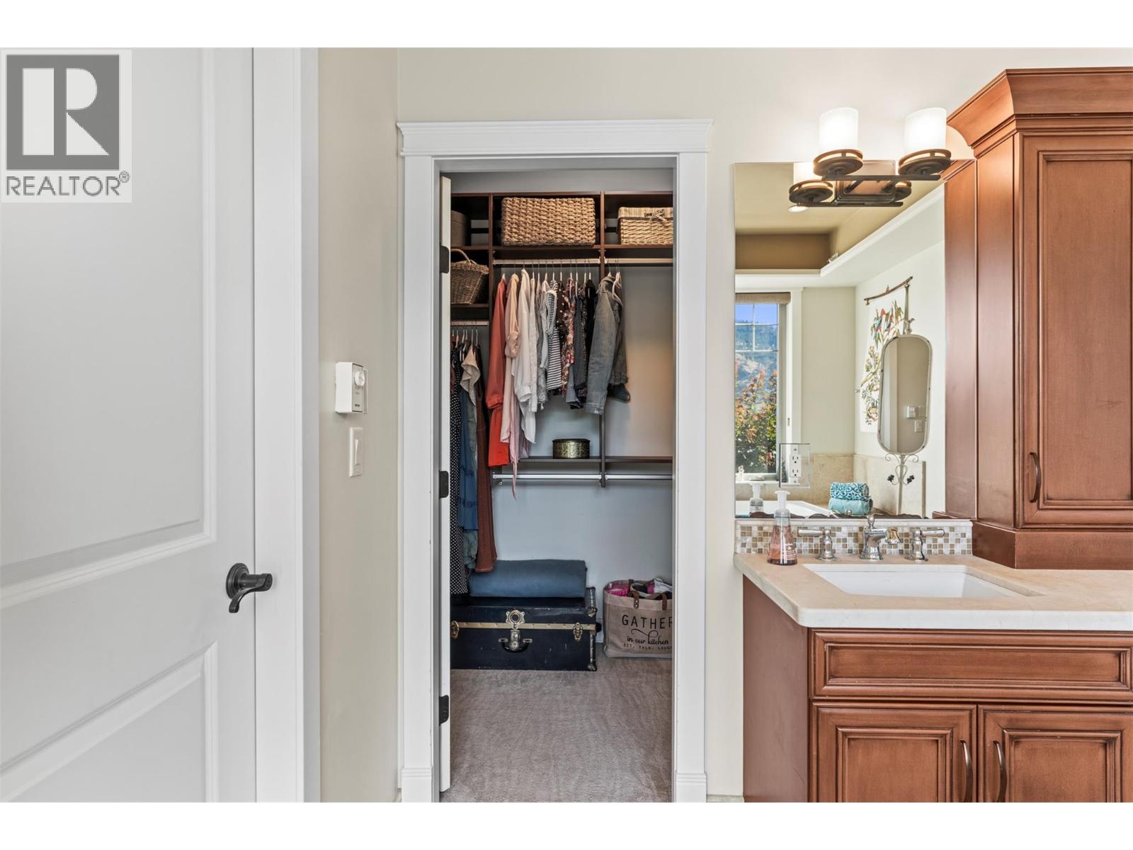 8049 Okanagan Landing Road - 37