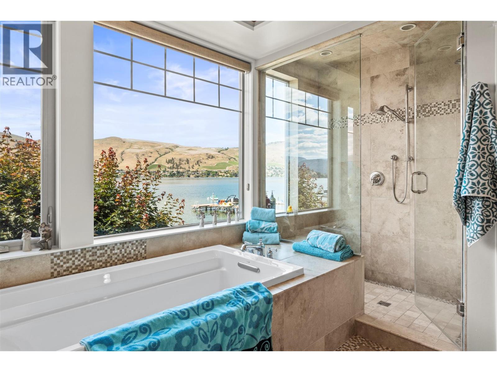 8049 Okanagan Landing Road - 35