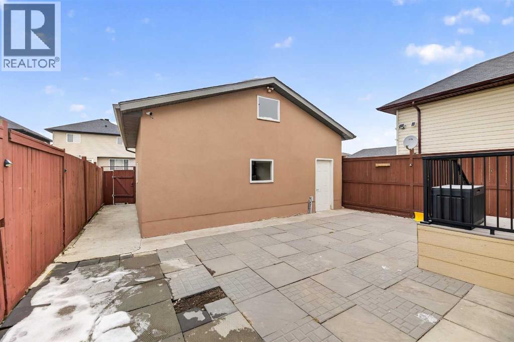 8474 Saddleridge Drive NE - 30