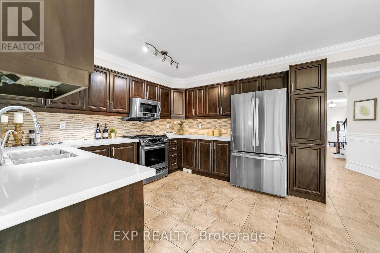 860 HOLLANDER ROAD - Image 17