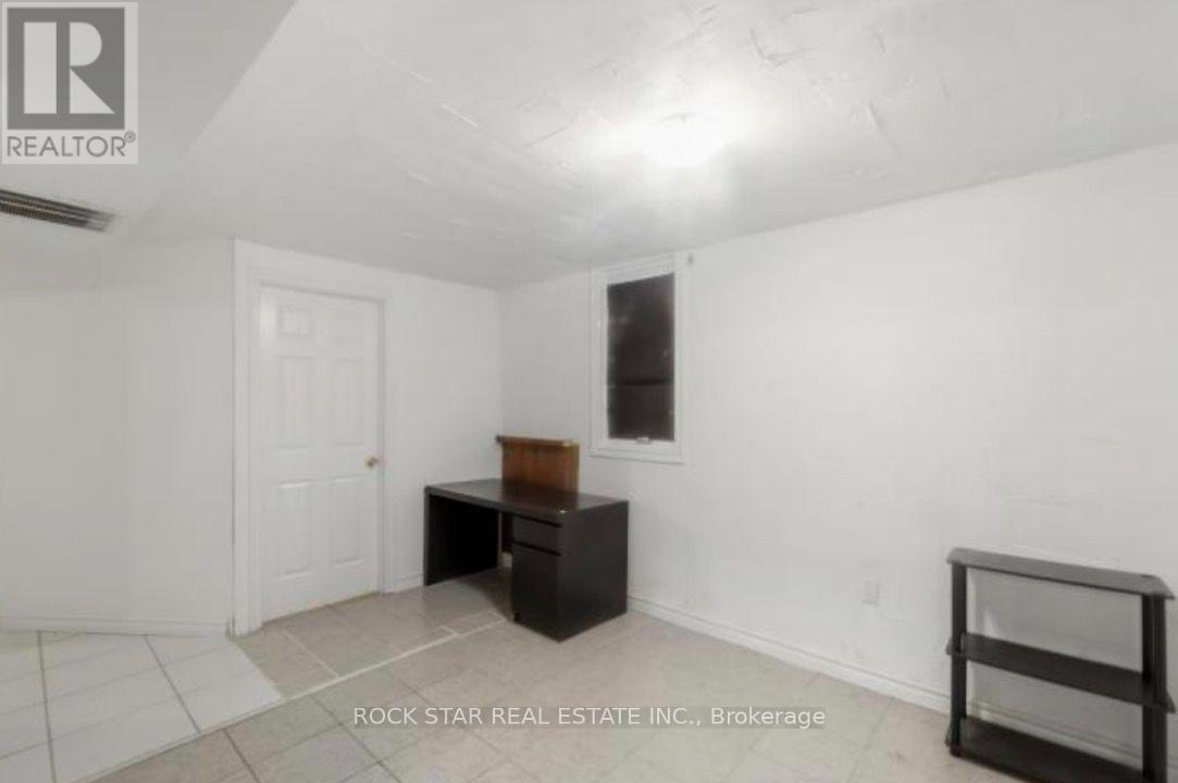 402 MIDWOOD CRESCENT - 20
