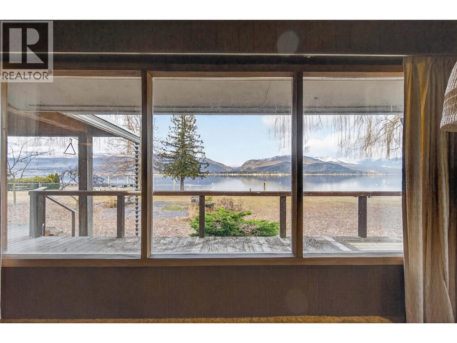 2862 Caen Road - 11
