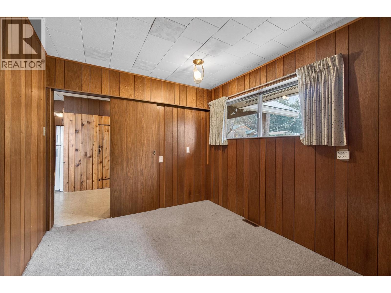 2862 Caen Road - 24