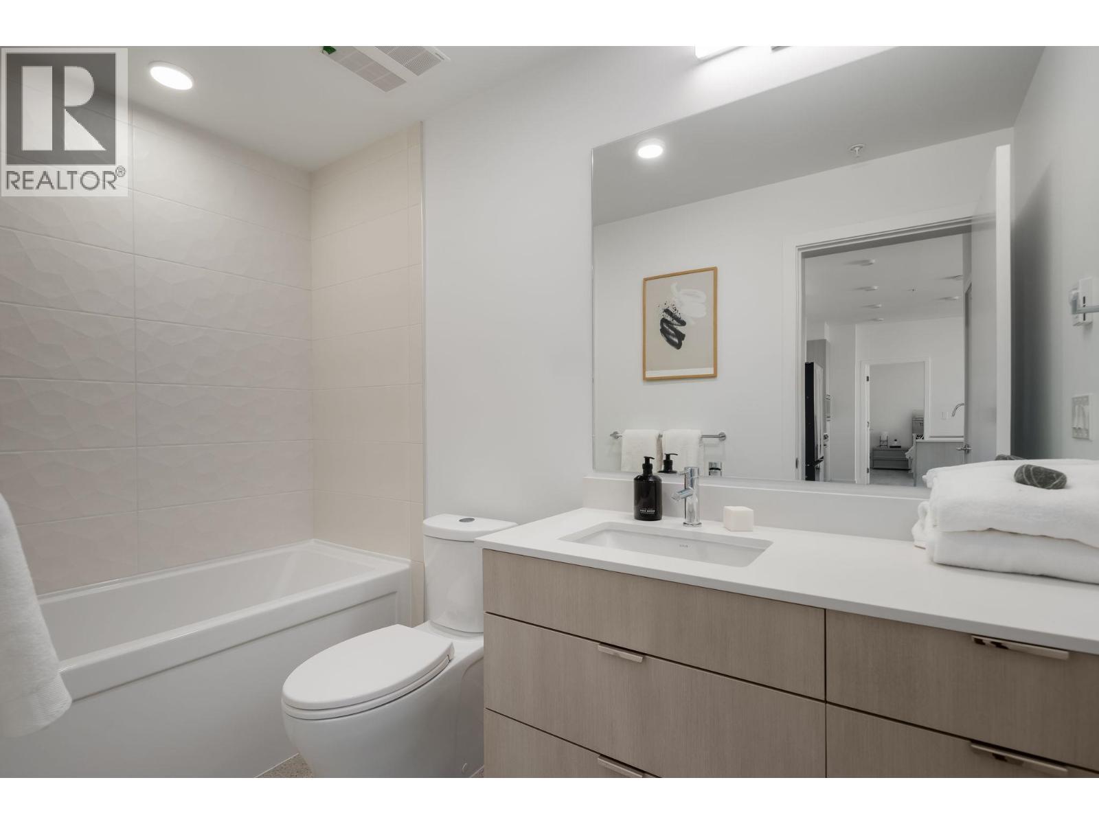 2 Bed, 2 Bath Apartment for Sale in Tsawwassen – 215 2431 RABBIT DRIVE, Tsawwassen – MLS# R3094314 - Image 11